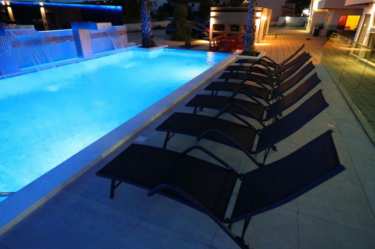 Boutique Residence Cosmopolis 비빈제 외부 사진